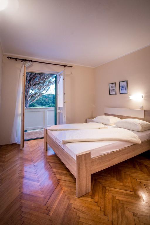 Lucija Apartment Kampor Exterior photo