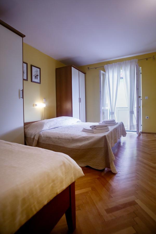 Lucija Apartment Kampor Exterior photo